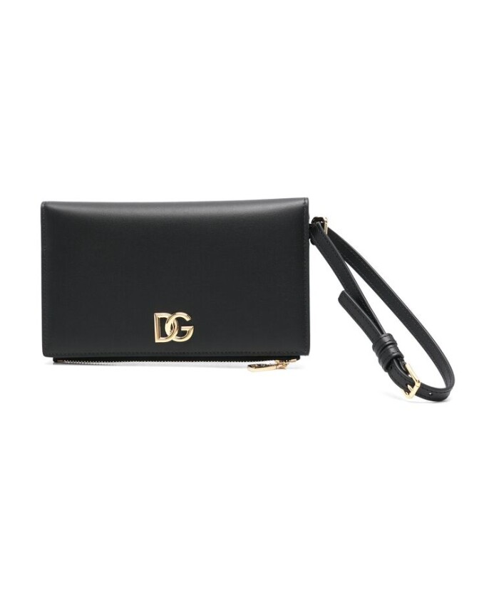black-leather-wristlet-with-zip-fastening