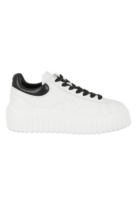baskets-a-rayures-lacets-noir-blanc