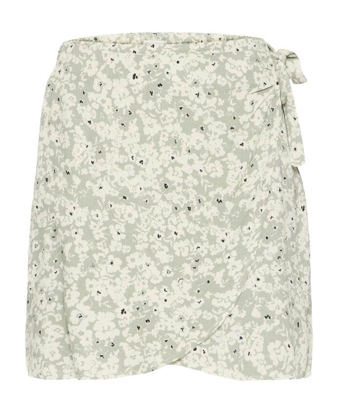 dotted-flower-skirt