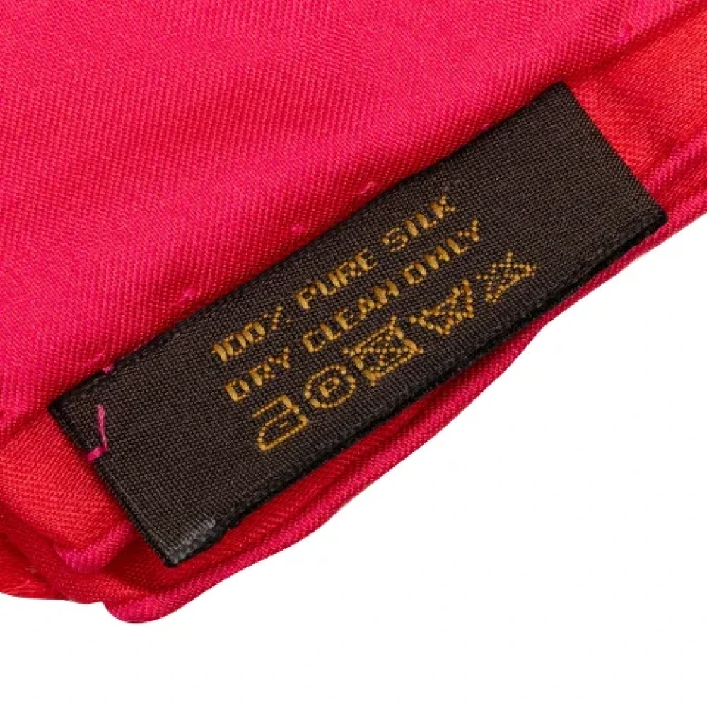 Louis Vuitton Vintage Pre-owned Silk scarves Red Dames