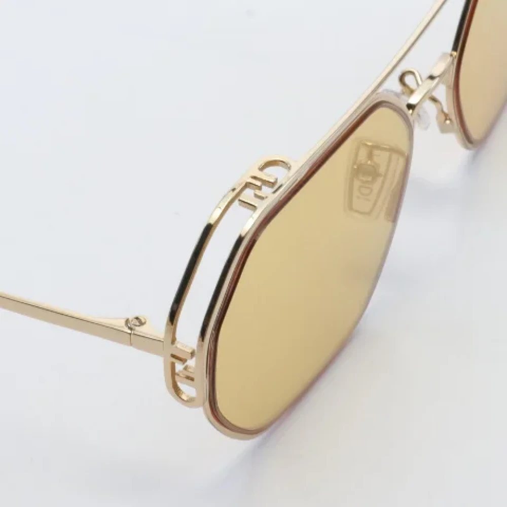 Fendi Vintage Pre-owned Metal sunglasses Yellow Dames