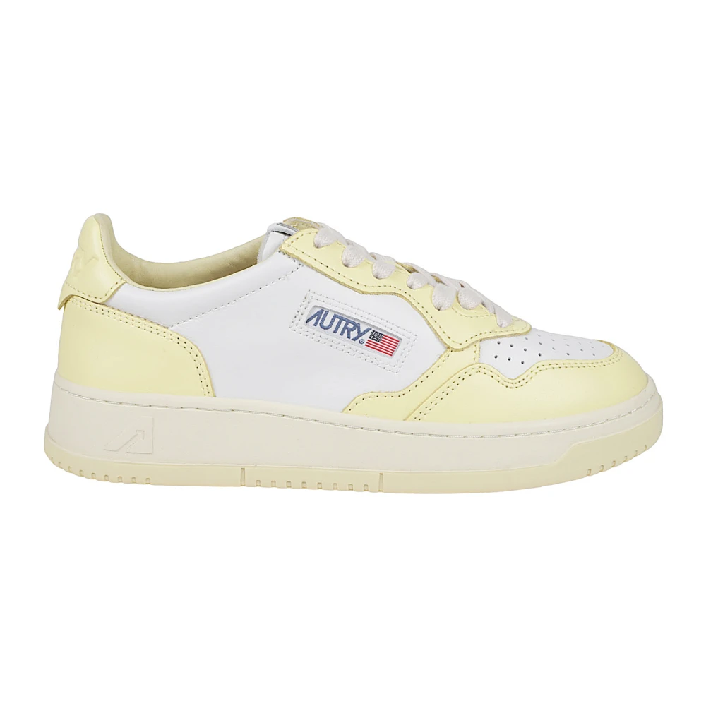 Autry Medalist Low Sneakers Dames Schoenen Veelkleurig Multicolor