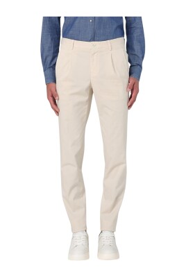 blue-pleated-chinos-for-men