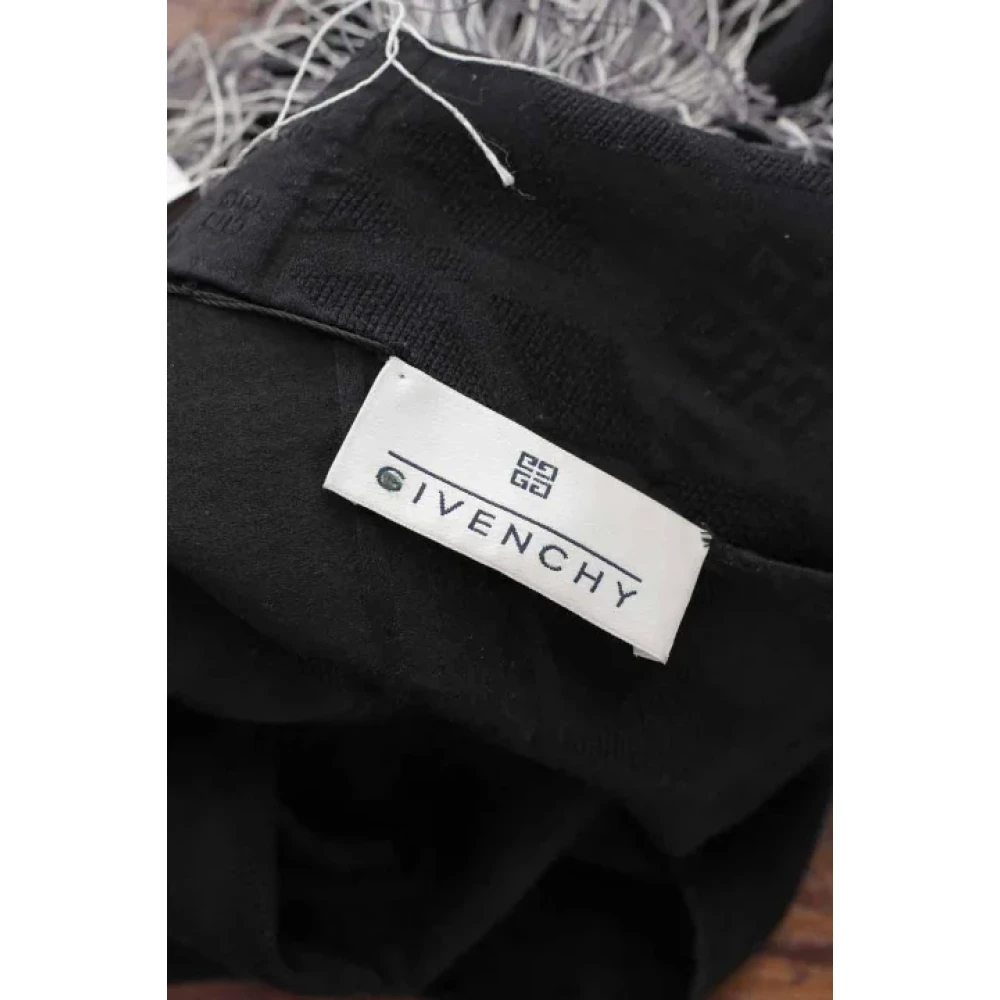 Givenchy Pre-owned Wool scarves Black Dames