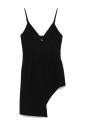 robe-noire-avec-col-en-v-et-bretelles-reglables