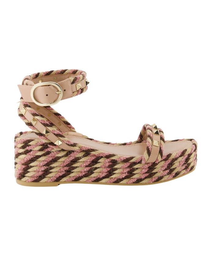 raffia-wedge-sandals-rockstud-collection