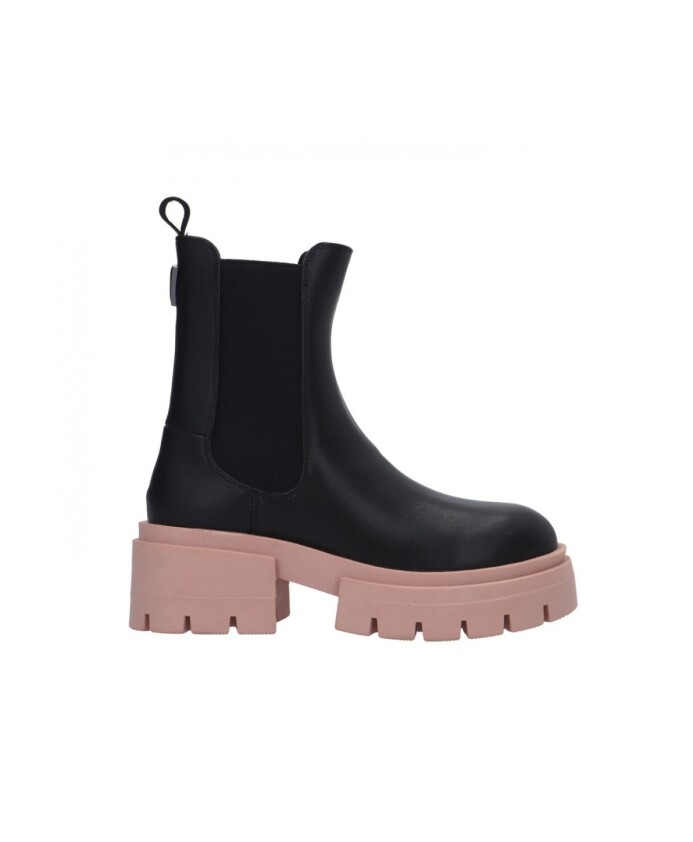 chelsea-boots