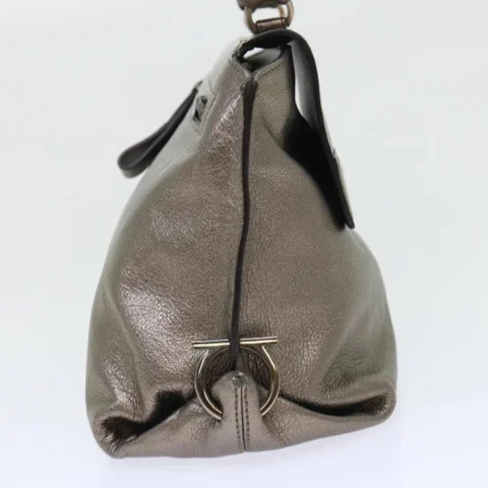 Salvatore Ferragamo Pre-owned Leather handbags Yellow Dames