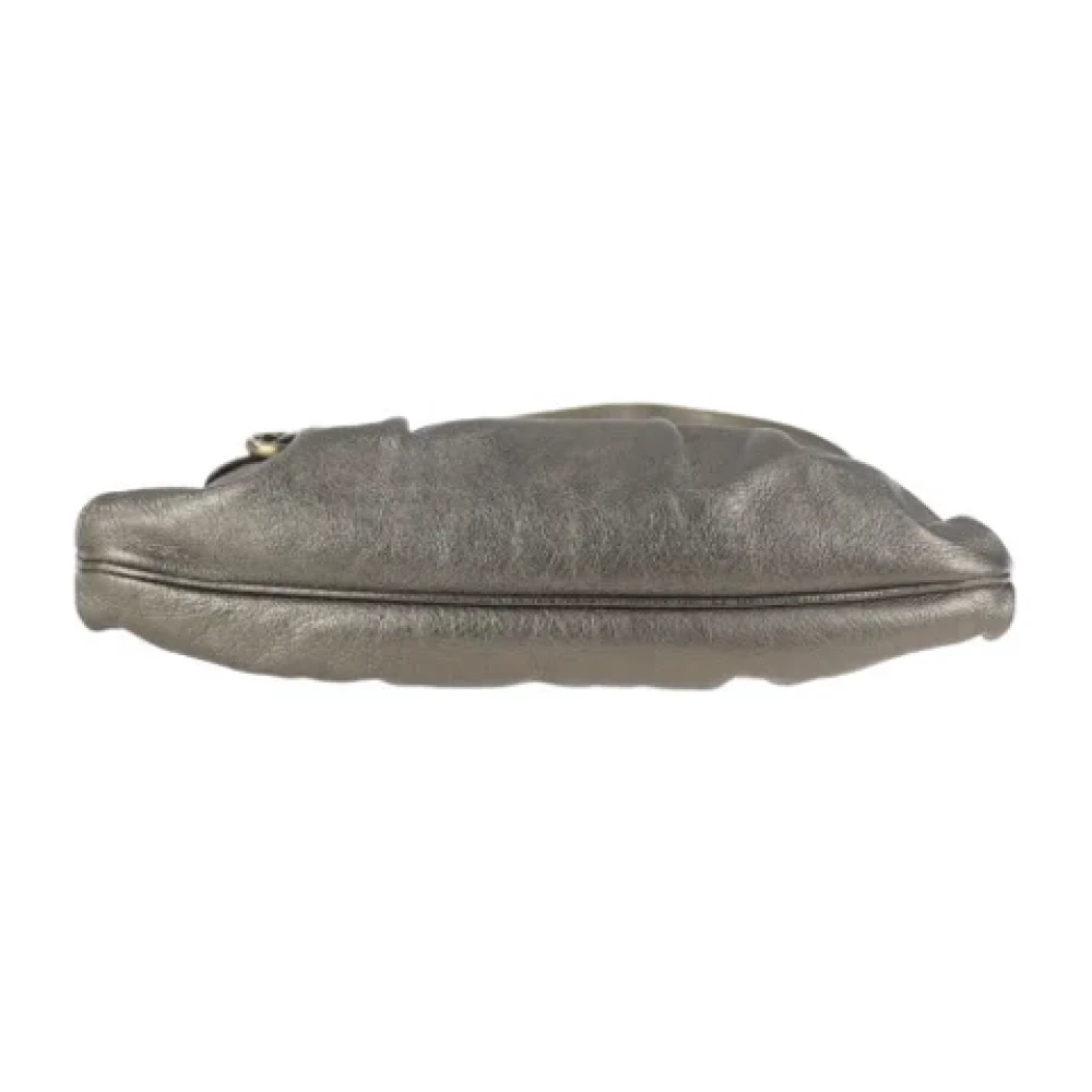 Salvatore Ferragamo Pre-owned Leather shoulder-bags Gray Dames