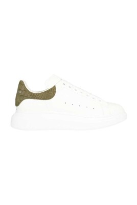crocodile-oversized-sneakers