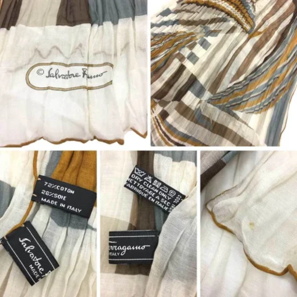 Salvatore Ferragamo Pre-owned Silk scarves Brown Dames