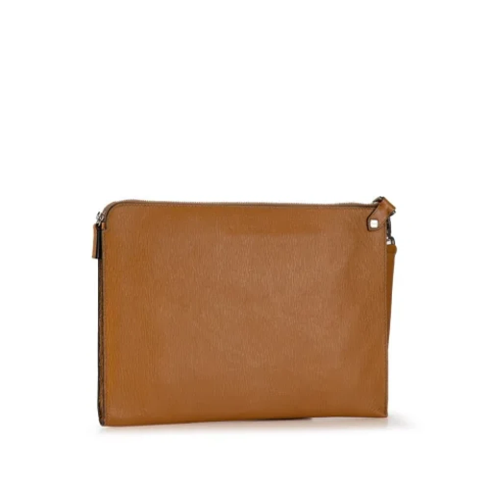 Salvatore Ferragamo Pre-owned Leather clutches Beige Dames