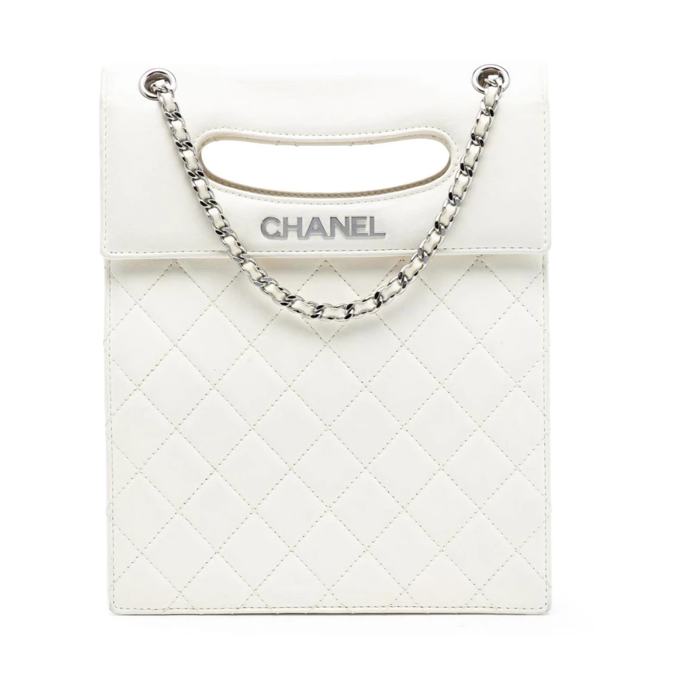Chanel Vintage Women's White Vintage Handbags, One Size, Pre-Owned Quilted Flap Bag