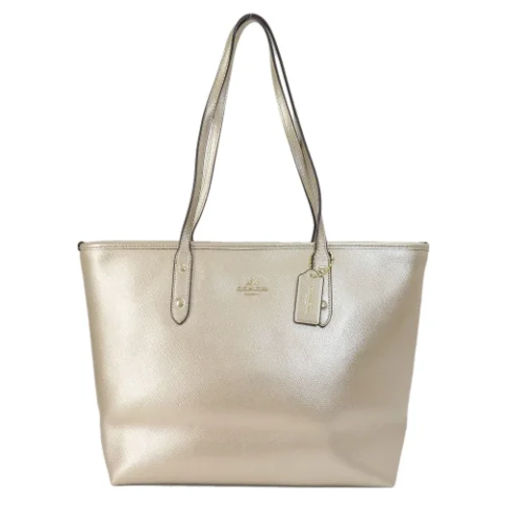 Coach Pre-owned Leather shoulder-bags Yellow Dames
