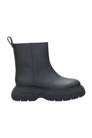 Buty