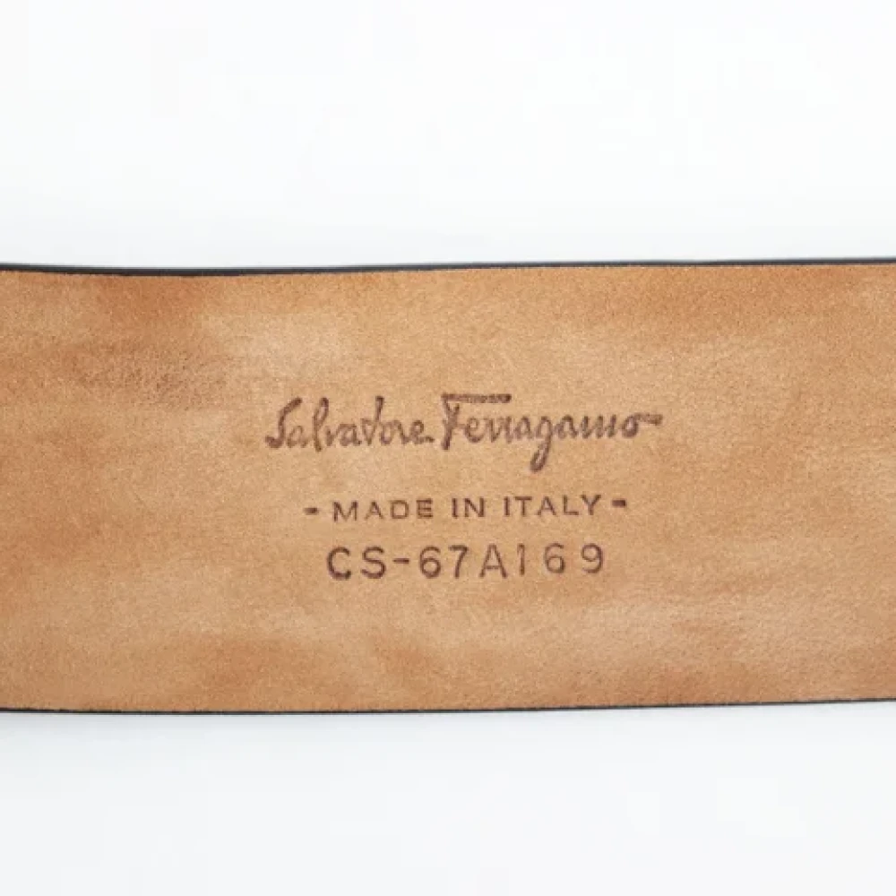 Salvatore Ferragamo Pre-owned Leather belts Black Dames