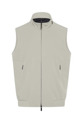 veste-legere-sans-manches-a-capuche