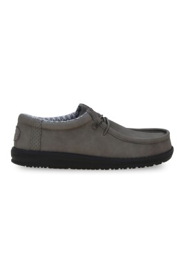 chaussures-slip-on-classiques-inspirees-des-bateaux