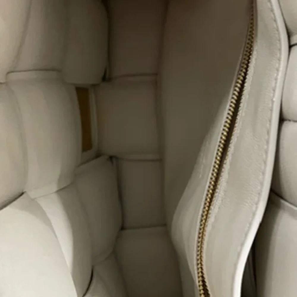 Bottega Veneta Vintage Pre-owned Leather shoulder-bags White Dames