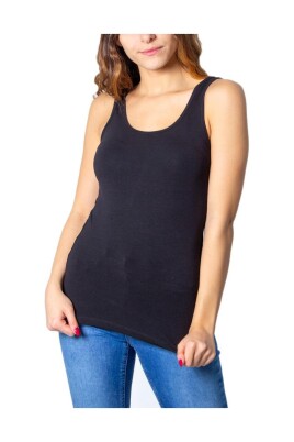 scoop-neck-sleeveless-tank-top