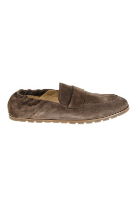 brun-laeder-loafer-med-moderne-twist