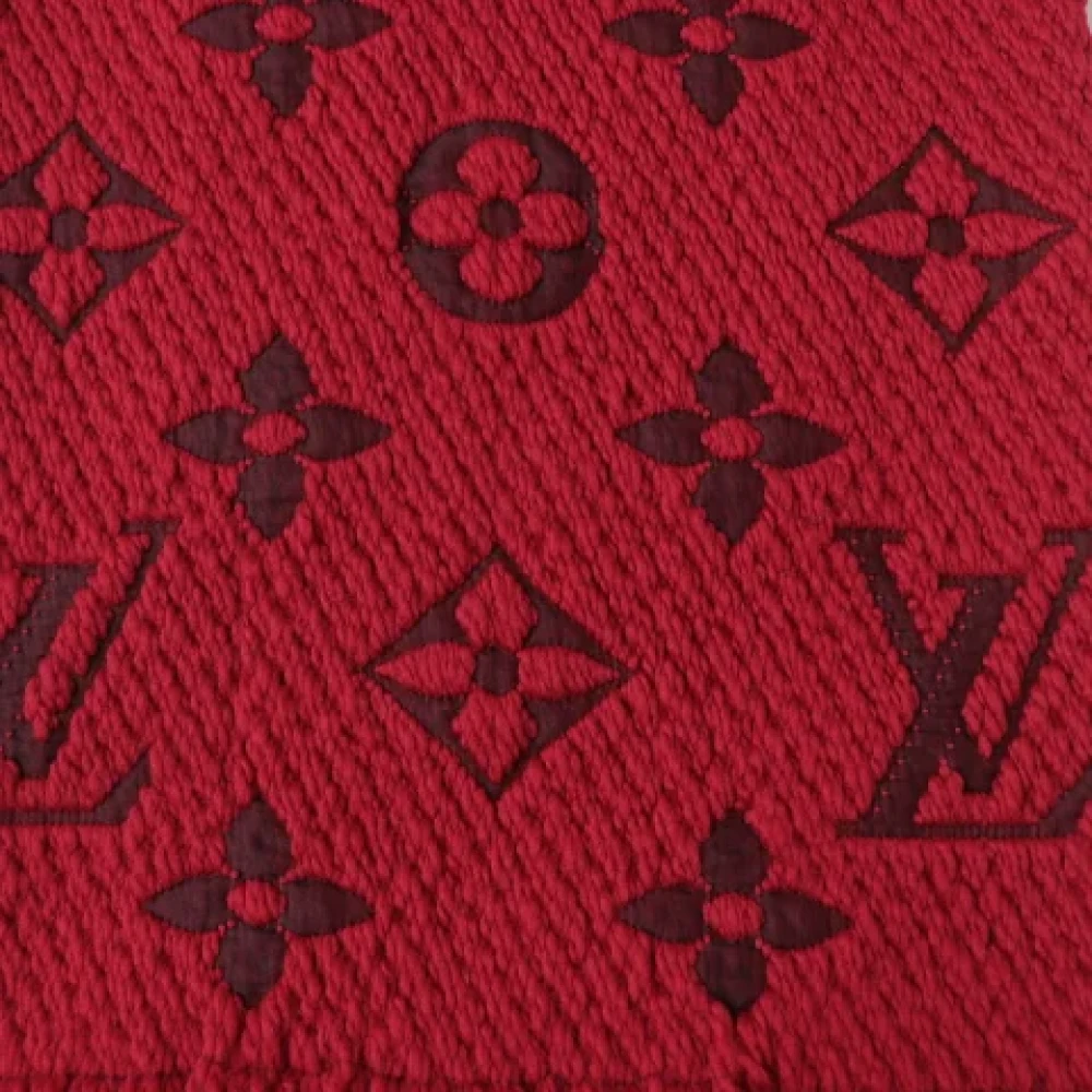 Louis Vuitton Vintage Pre-owned Wool scarves Red Dames