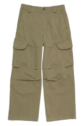 green-trousers-modern-fit-stylish