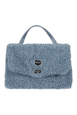 sac-en-shearling-bleu-clair