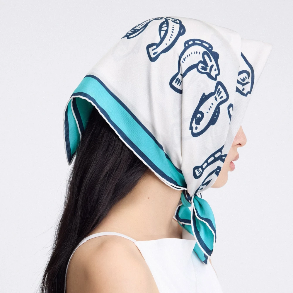 Jacquemus Blauwe Zijden Bandana Sjaal Blue Dames