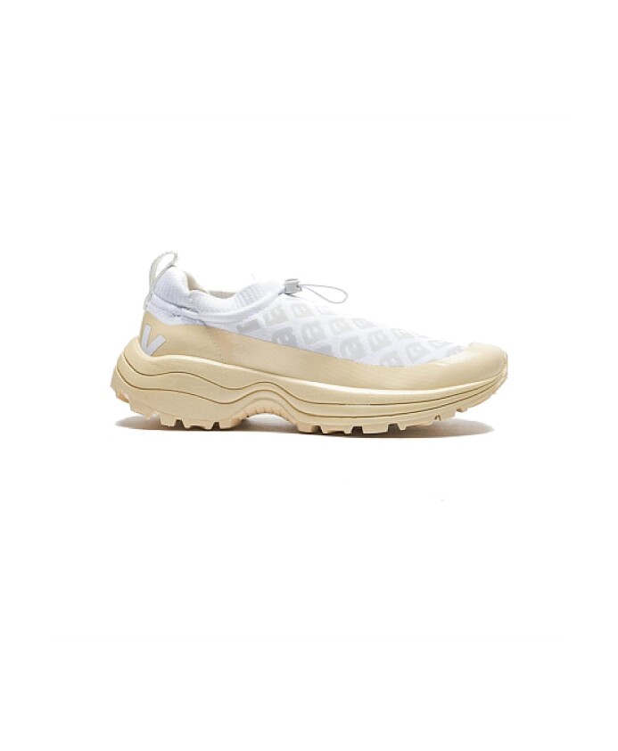 sneakers-stylish-pour-un-look-trendy