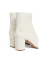 bottes-laser-cut-en-daim-blanc-perle
