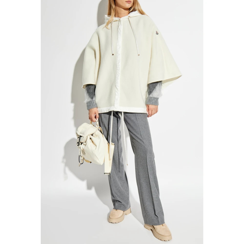Moncler Wollen Poncho Beige Dames