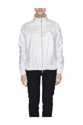 green-windbreaker-jacket-with-zipper-closure