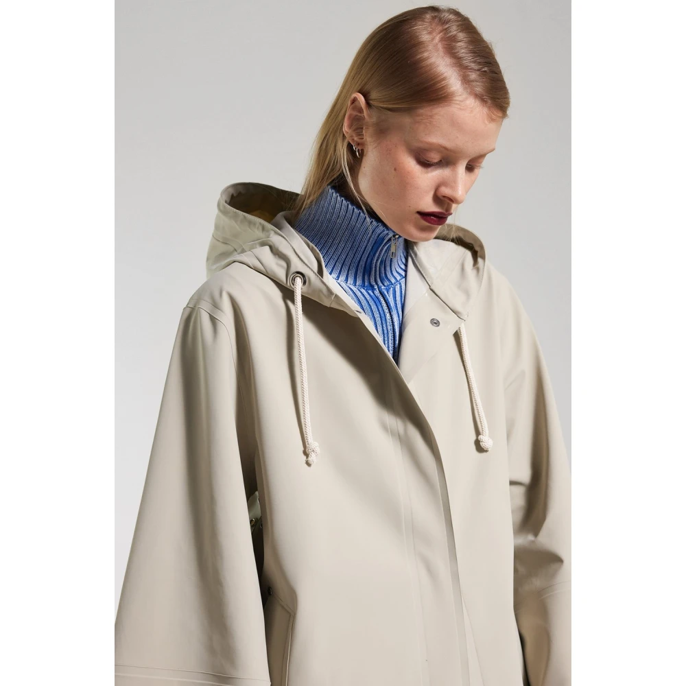 Stutterheim Matte Regenjas met Wijde Mouwen Beige Dames