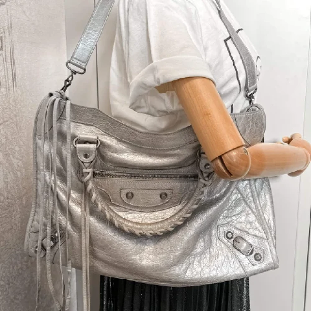 Balenciaga Vintage Pre-owned Leather handbags Gray Dames
