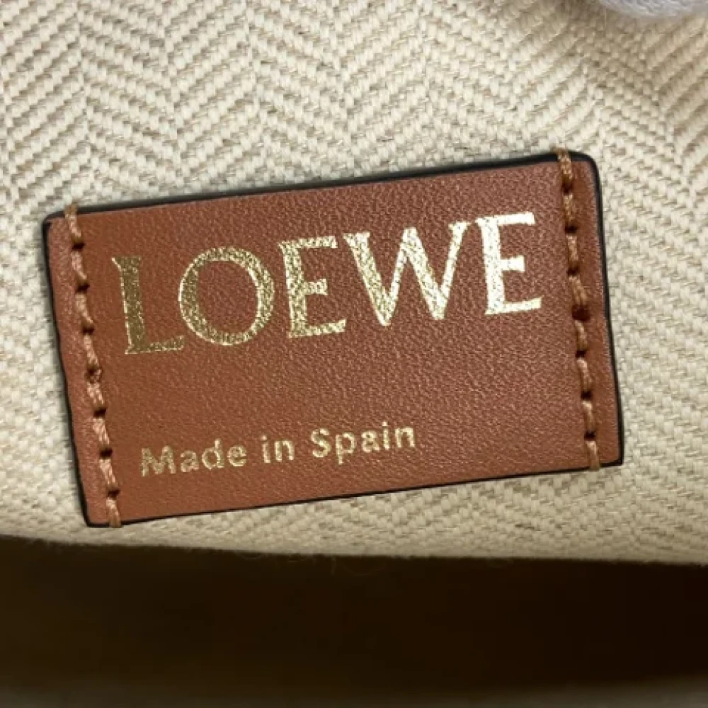 Loewe Pre-owned Fabric clutches Beige Heren