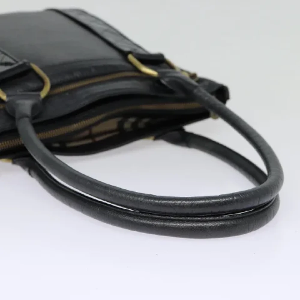 Burberry Vintage Pre-owned Leather shoulder-bags Black Dames