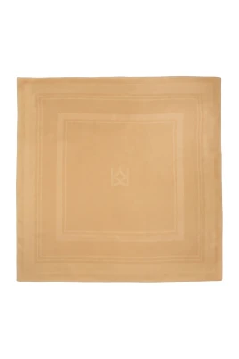 Elegant silkescarf med geometriska mönster