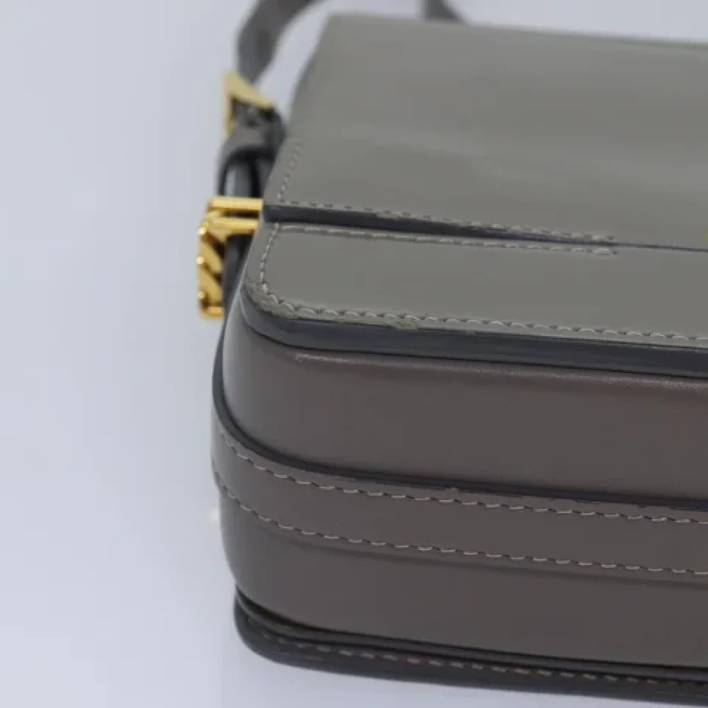 Burberry Vintage Pre-owned Leather shoulder-bags Gray Dames