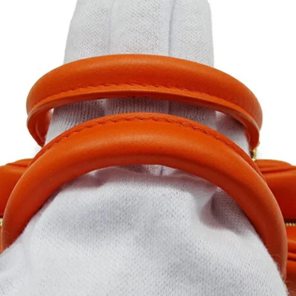 Loewe Pre-owned Leather handbags Orange Dames