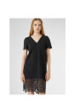 robe-trou-rrd-a-col-en-v