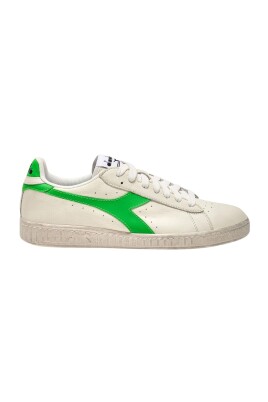 vintage-low-top-leather-sneaker