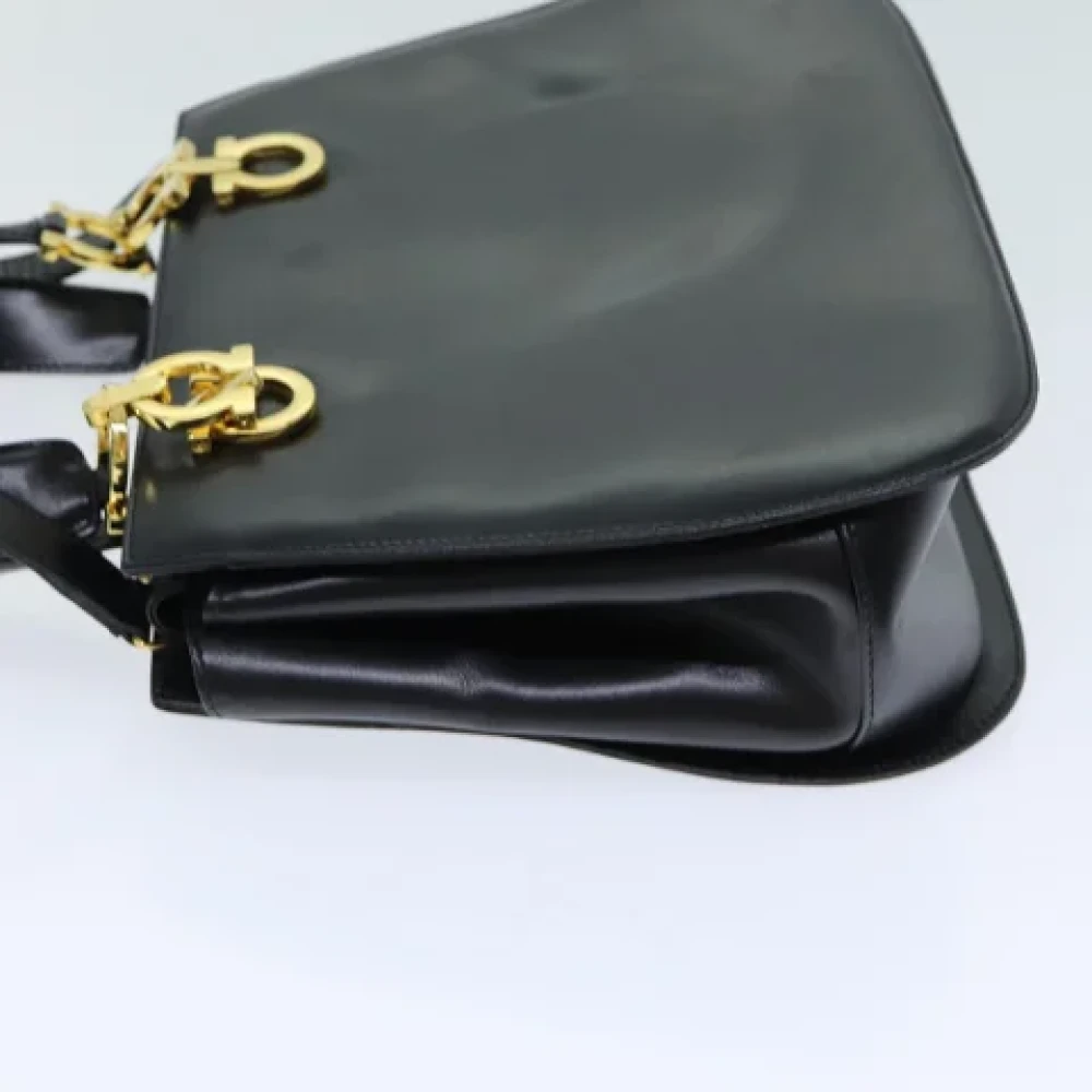 Salvatore Ferragamo Pre-owned Leather handbags Black Dames