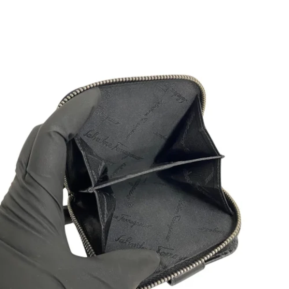 Salvatore Ferragamo Pre-owned Leather wallets Black Dames