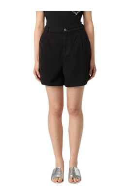 black-high-waist-pleated-shorts