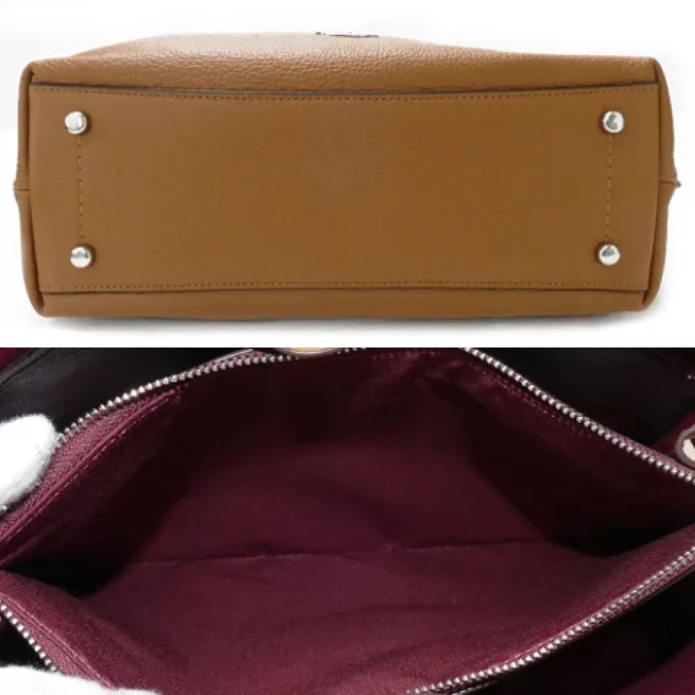 Coach Pre-owned Fabric shoulder-bags Brown Dames