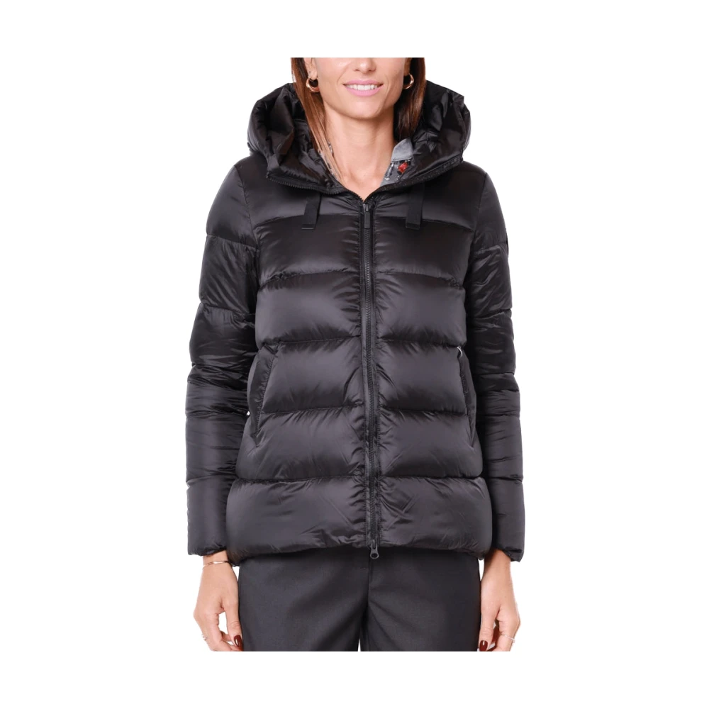 BomBoogie Korte Zwarte Hooded Donsjas Black Dames