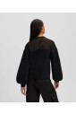 pull-noir-en-materiaux-melanges-avec-broderie