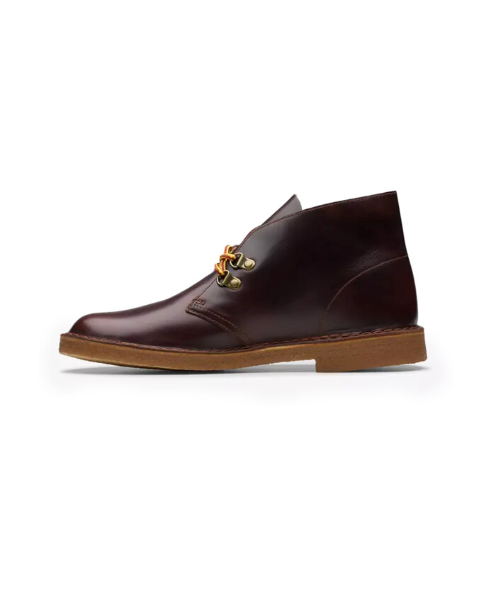 bottines-de-randonnee-en-cuir-bordeaux