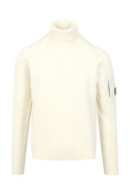 Biała sweter z golfem z C.P. Company Lens